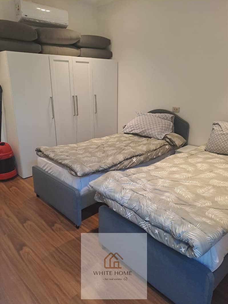 Furnished modern apartment with garden for rent in Lake View Compound, first occupancy - Mehr