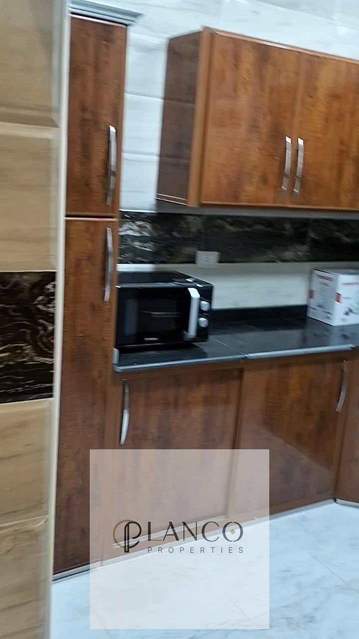 Furnished apartment for rent in the sixteenth district Sheikh Zayed in front of Mazar Mall and Beverly Hills - Ansicht 3