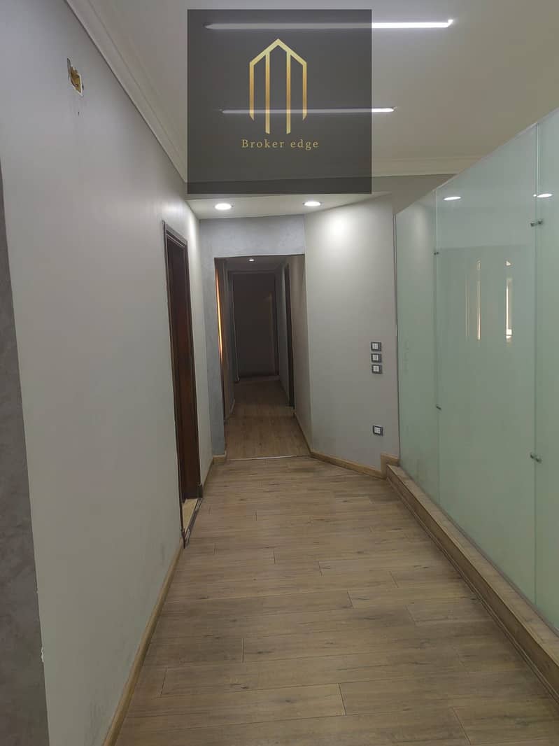 An office in one of the most distinguished locations in New Cairo on Al-Nazha main street - Widok 6
