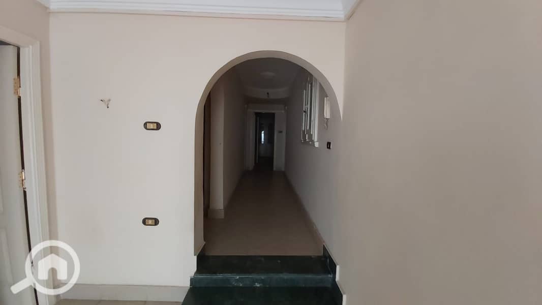 For quick sale in the eighth district, branches of Makram Ebeid, Hisham Labib Street. – pohled 4