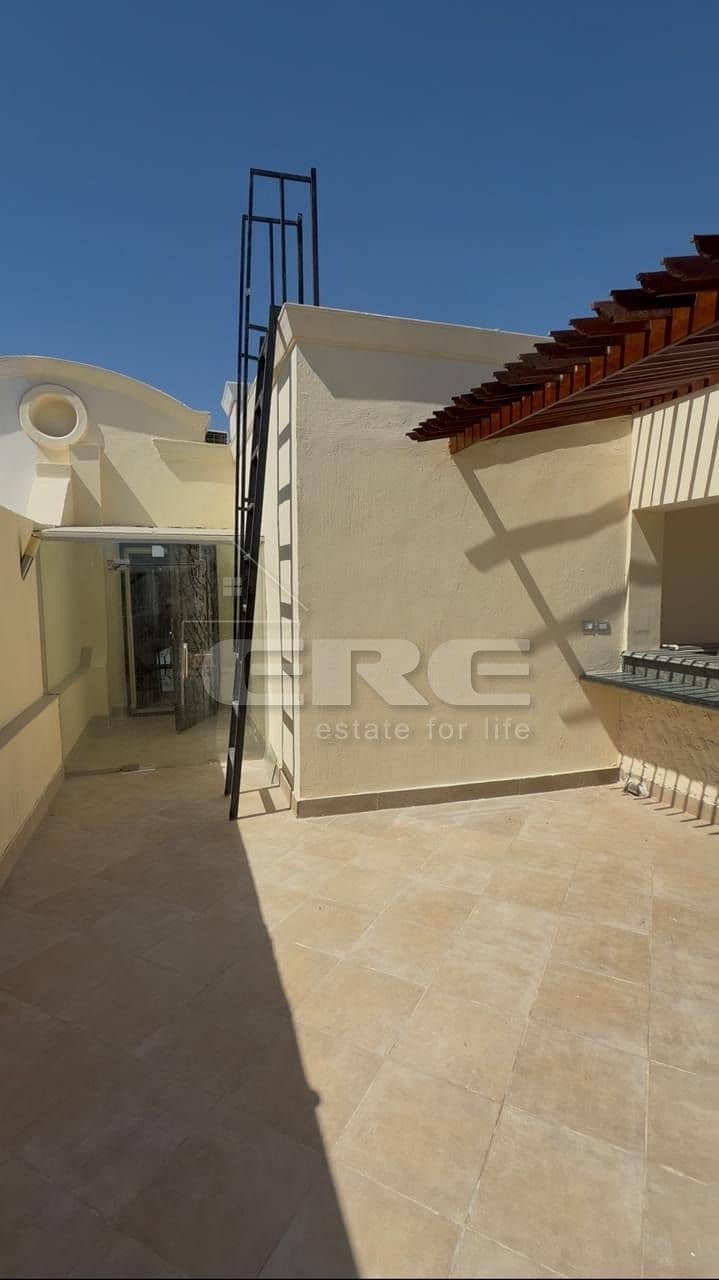 Twin house with pool for sale in Diyar Al Mukhabarat, 5 bedrooms, prime location - Więcej