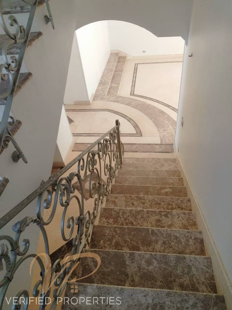Villa for rent 300m in Al-Nakheel Compound in Al-Shorouk, a prime location within the compound. - Ansicht 3