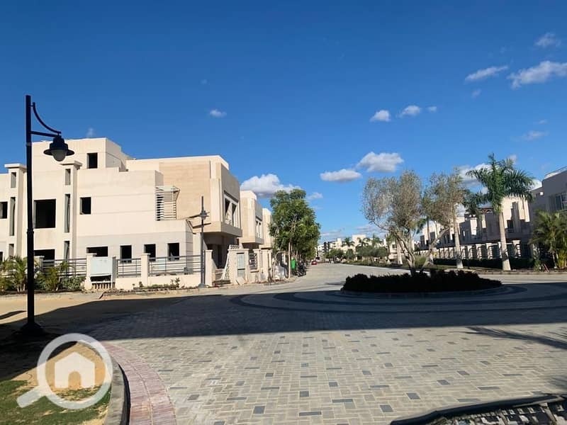 Twin house in Heart of Zayed from Iwan - Mehr