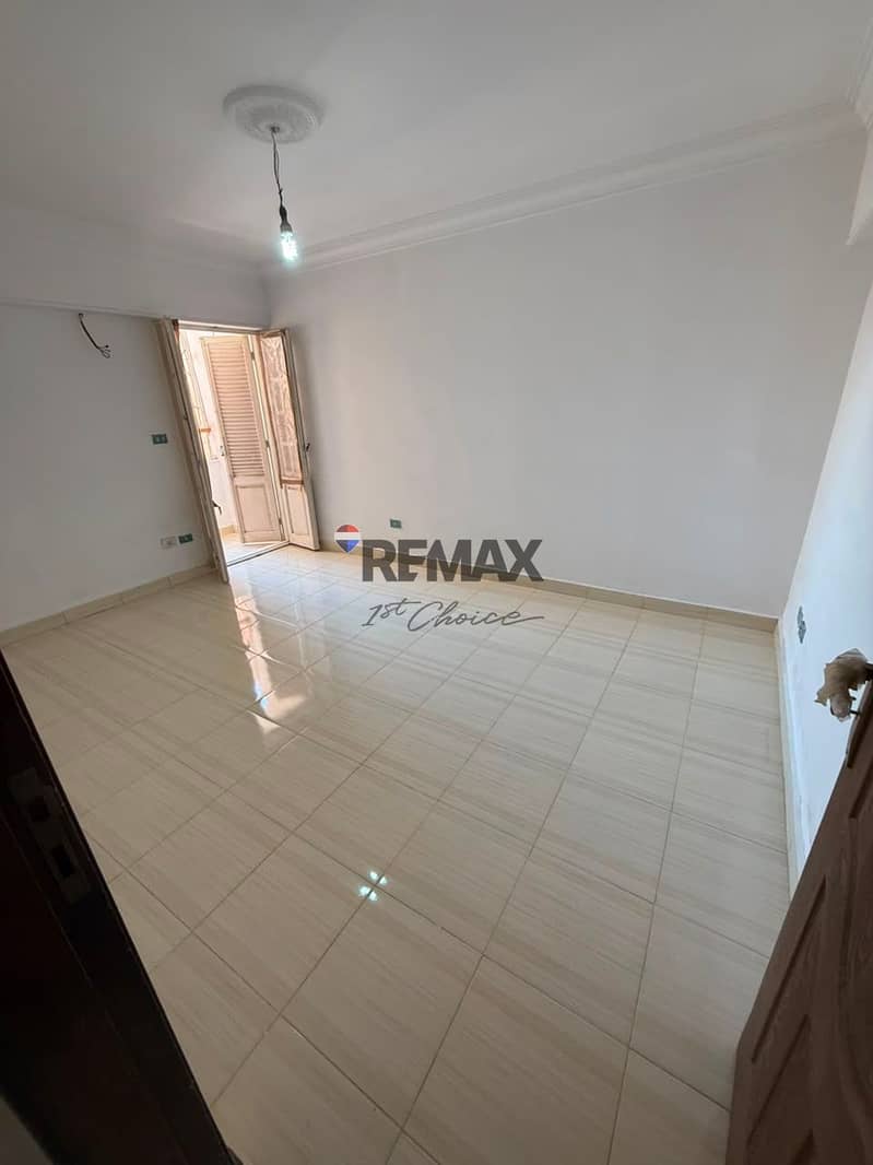 Apartment for Sale in Helmeyet El Zaitoun, Cairo - Widok 4