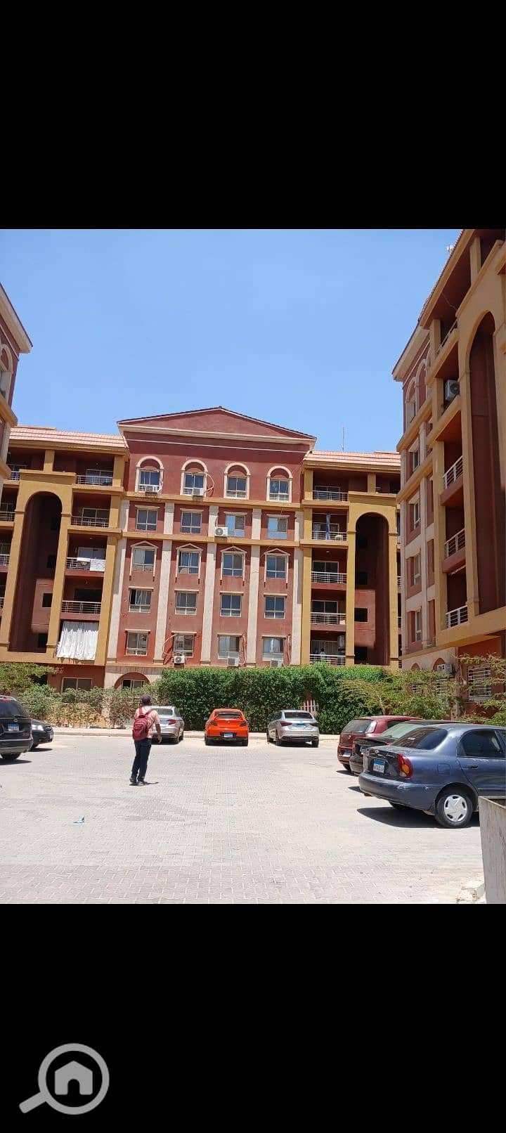 A unique seaside apartment for sale with a special design, delivered by the company with frames, doors, and plastering at a very competitive and special price. - Widok 2