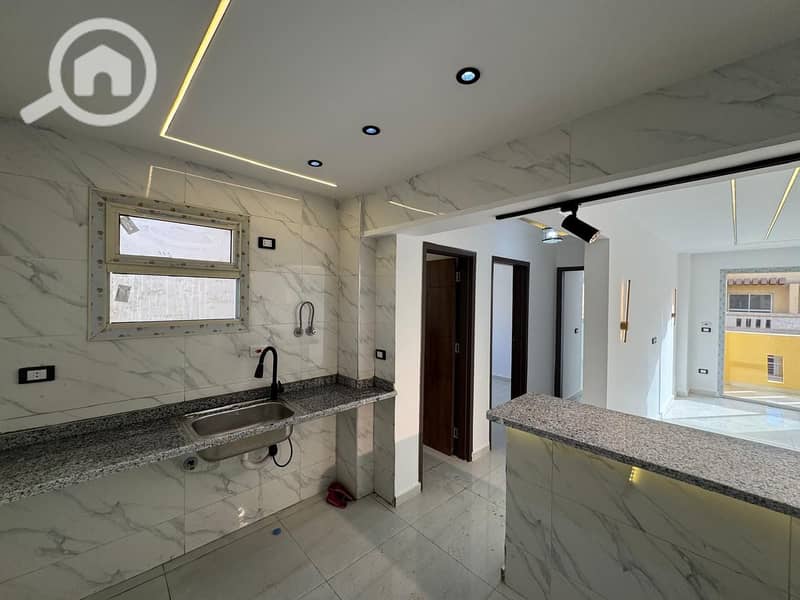 A unique seaside apartment for sale with a special design, delivered by the company with frames, doors, and plastering at a very competitive and special price. - Widok 6