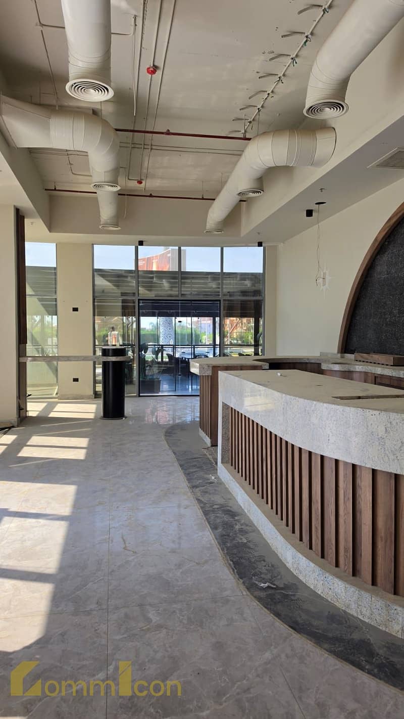 Shop for rent, fully finished, directly on North 90th Street in Fifth Settlement - Więcej