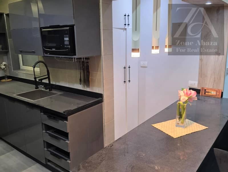 Furnished 3-bedroom apartment for rent in Stone Residence Compound, Katameya, Cairo - Widok 4