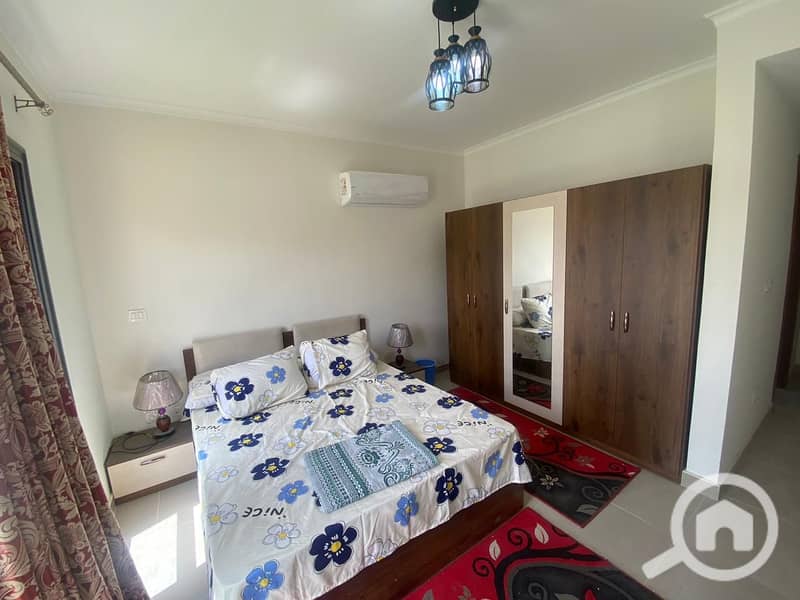 Chalet for rent in Gaia, North Coast, Ras El Hikma, first row, first row of chalets after villas, with a swimming pool and garden for daily rent. - Widok 6