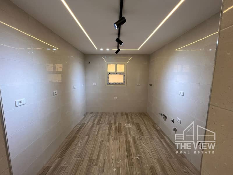 Very special apartment for sale khamayl compound super lux ready to move landscape view - Więcej
