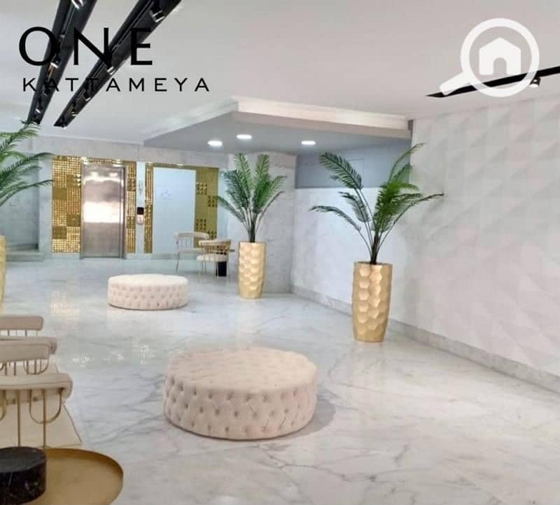 120 m² apartment for sale in Compound One Katameya with a special front view and garage. – pohled 5