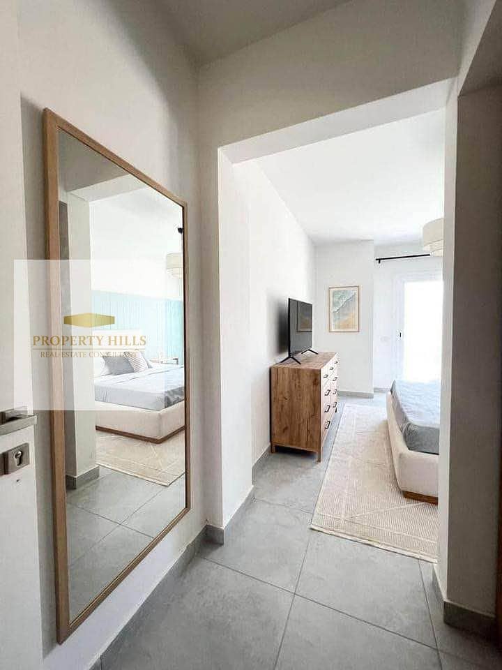 Chalet in Mazarine, Alamein City ready for delivery with complete finishing at a very large discount with a direct sea view. – pohled 4
