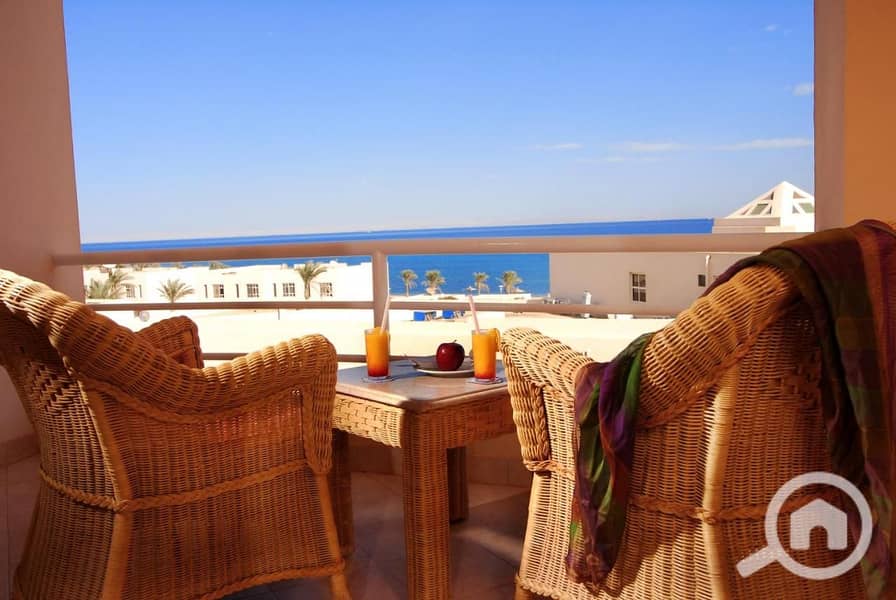 Chalet for 1.3 million, you will get double the discount, 2.6 million - Vista 2