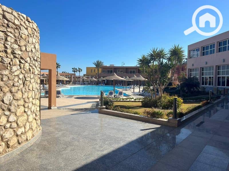 Chalet for 1.3 million, you will get double the discount, 2.6 million - Vista 4