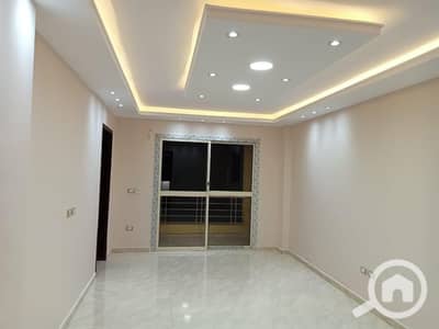 2 Bedroom Apartment for Rent in 6th of October, Giza - IMG-20260702-WA0186. jpg 2 Bedroom Apartment for Rent in 6th of October, Giza - IMG-20260702-WA0186. jpg