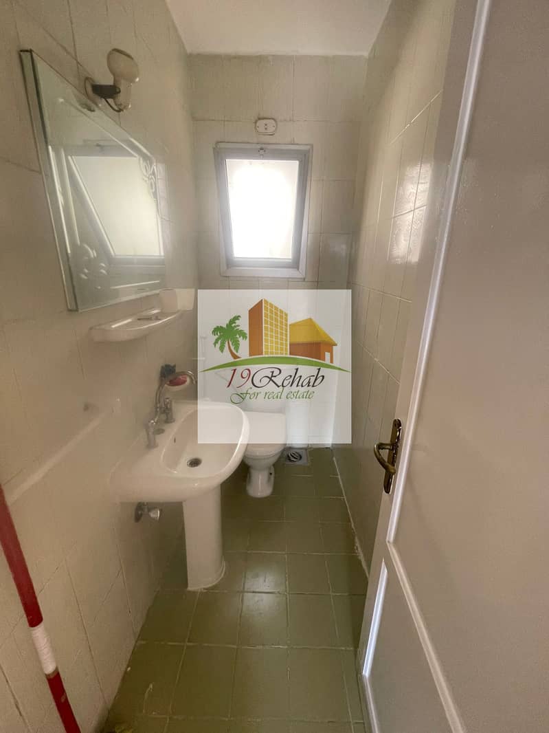 For Rent in Al Rehab - 123 sqm Prime Location Near Services & Gate 6 Wide Garden View 2 Bedrooms + 2 Bathrooms + Large Reception - Bild 4