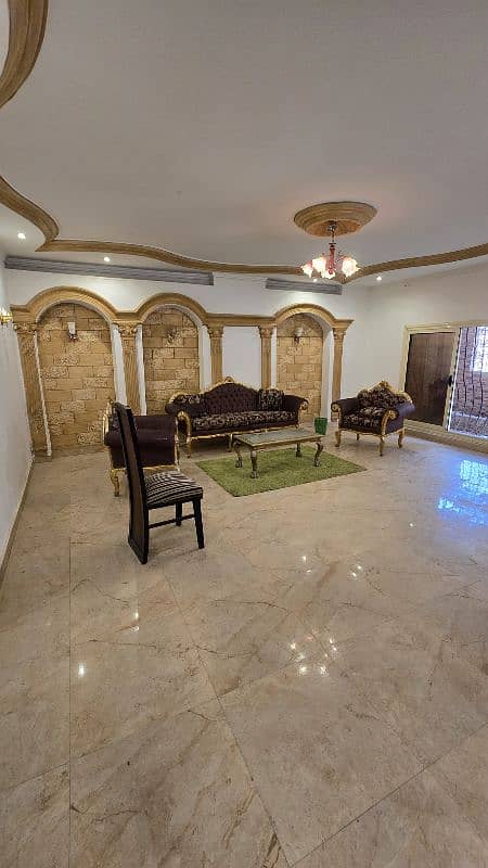 فيلا دوبلكس 400+100م+واجهة 15م جاهزة للتحويل التجارى - Mehr