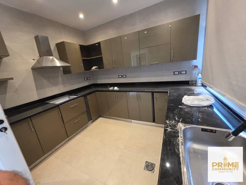 An exceptional deal: a townhouse in the "Kayan" compound—located within the "Grand Heights" complex—featuring installed kitchen cabinetry and air cond - Widok 2