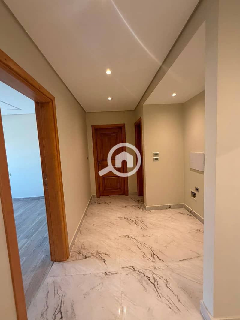 Apartment with a garden, three rooms, one of them is a master. - Ansicht 6