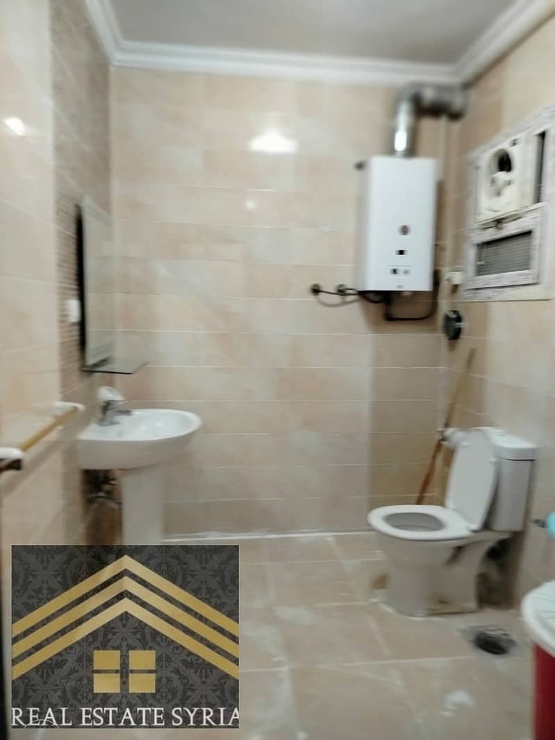 7 1000512411. jpg
