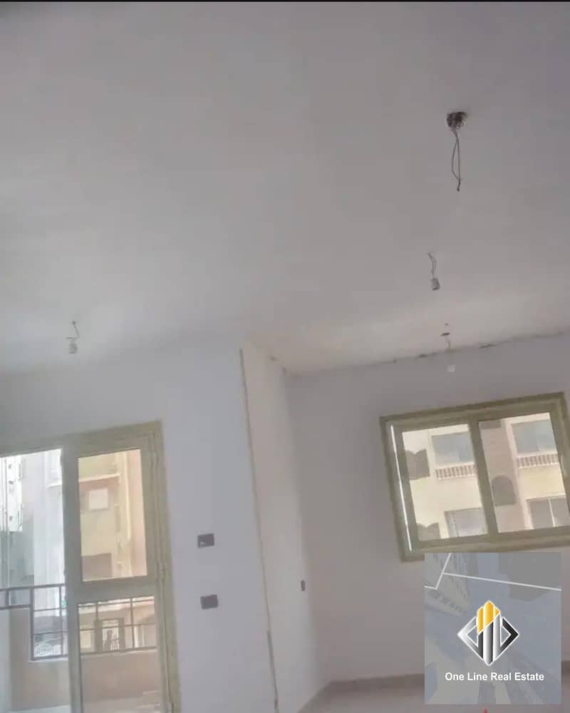 Apartment for rent in District 10, second floor, with a balcony near Espana Plaza and all transportation. - Ansicht 2