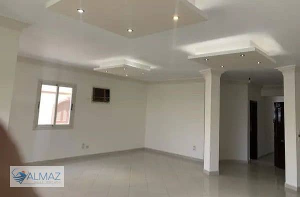 Unfurnished 200 sq m apartment for rent, complete with kitchen and air conditioning, in the Second Villas District of New Cairo - Widok 3