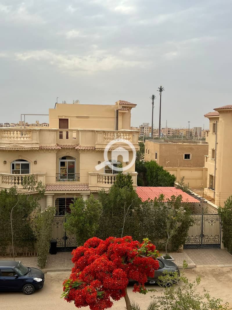 A 200m direct sea view apartment in downtown – pohled 6