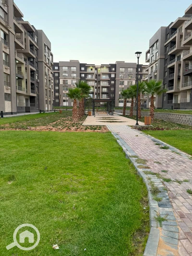 Janna Zayed Resale apartment for sale in Jannah 2, 130 sqm,with direct owner, RTM, with the highest prime location in compound with unobstructed view - Ansicht 5