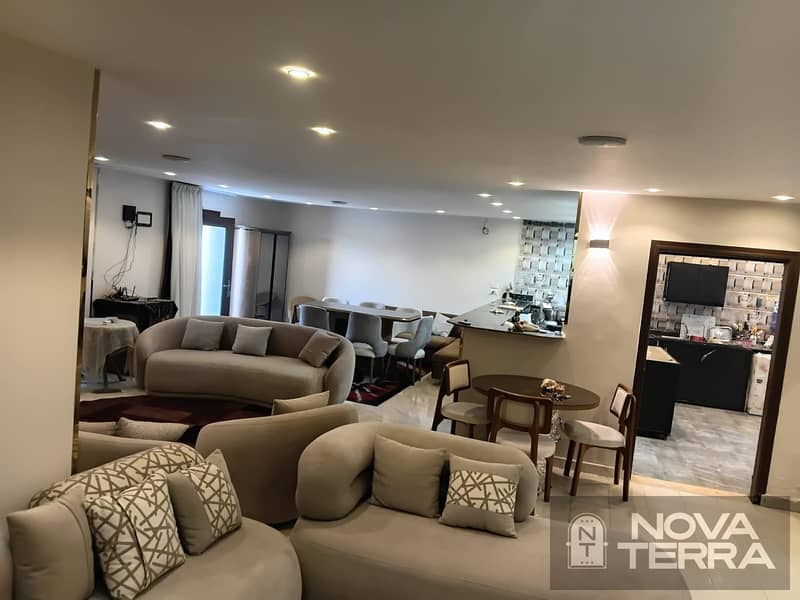 Furnished and Appliance-Free Ground Floor Apartment with Garden for Sale in Karma City Compound – Boulevard Axis – pohled 3