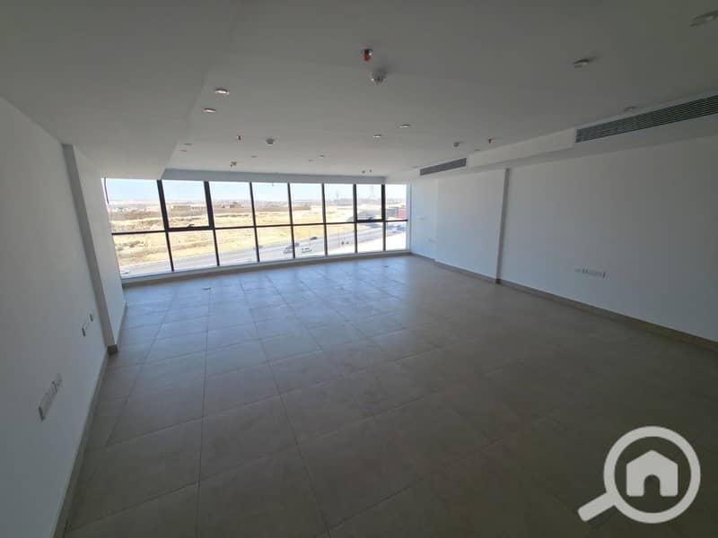 Administrative office for rent 100m open space in Rehana Plaza Zahraa El Maadi - Widok 6