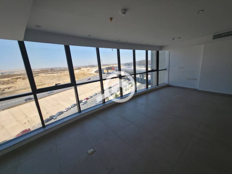 Administrative office for rent 100m open space in Rehana Plaza Zahraa El Maadi - Więcej
