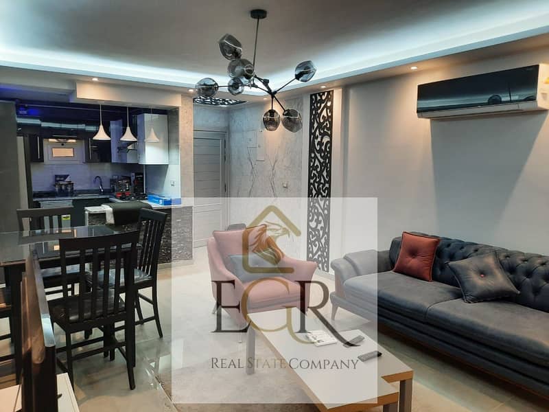 Distinctive furnished apartment for rent steps away from the old market and all services. – pohled 4