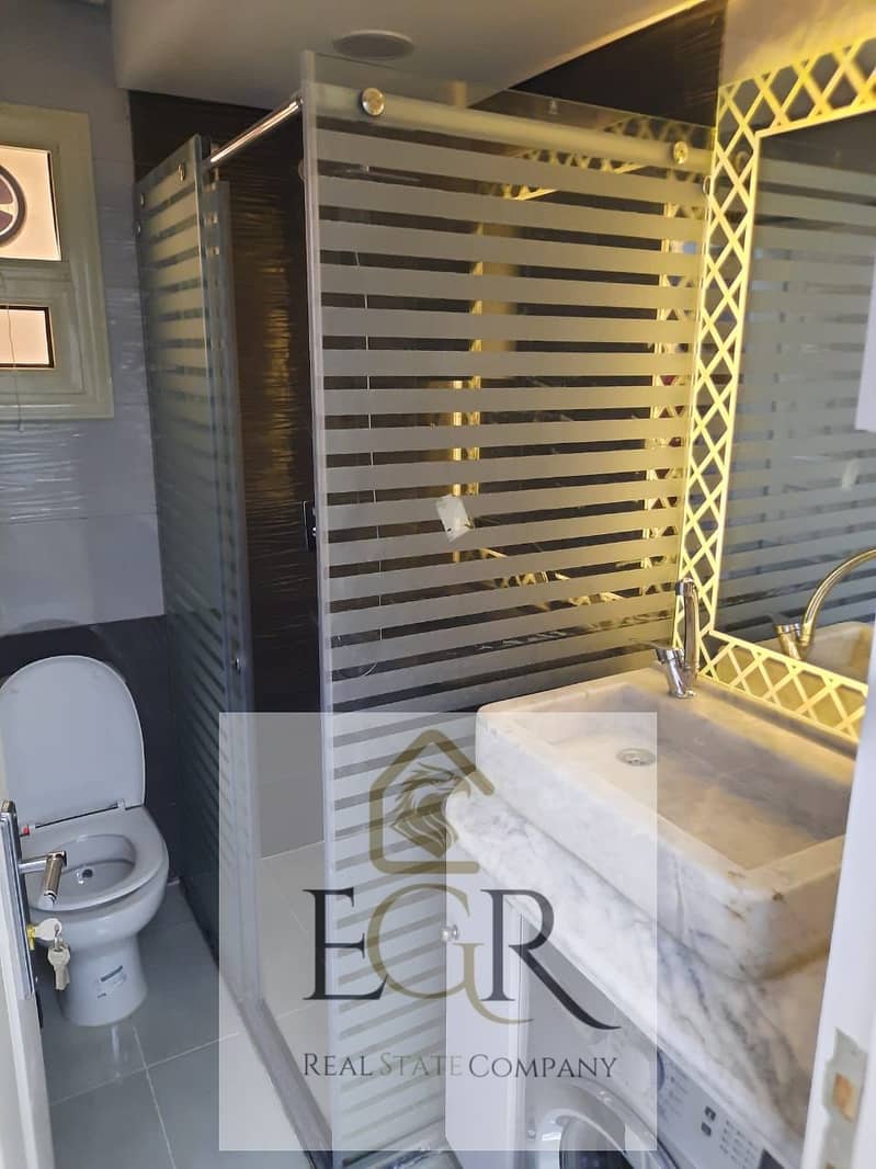 Distinctive furnished apartment for rent steps away from the old market and all services. – pohled 5