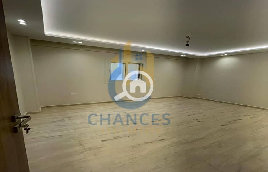 Apartment for Sale in El Banafseg 11 Villas – 225 sqm, Typical Floor with Distinctive Super Lux Finishing - Widok 4