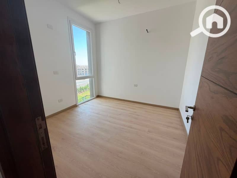 Penthouse 3 bedrooms + living First Use At Compound Kayan 6 October - Więcej