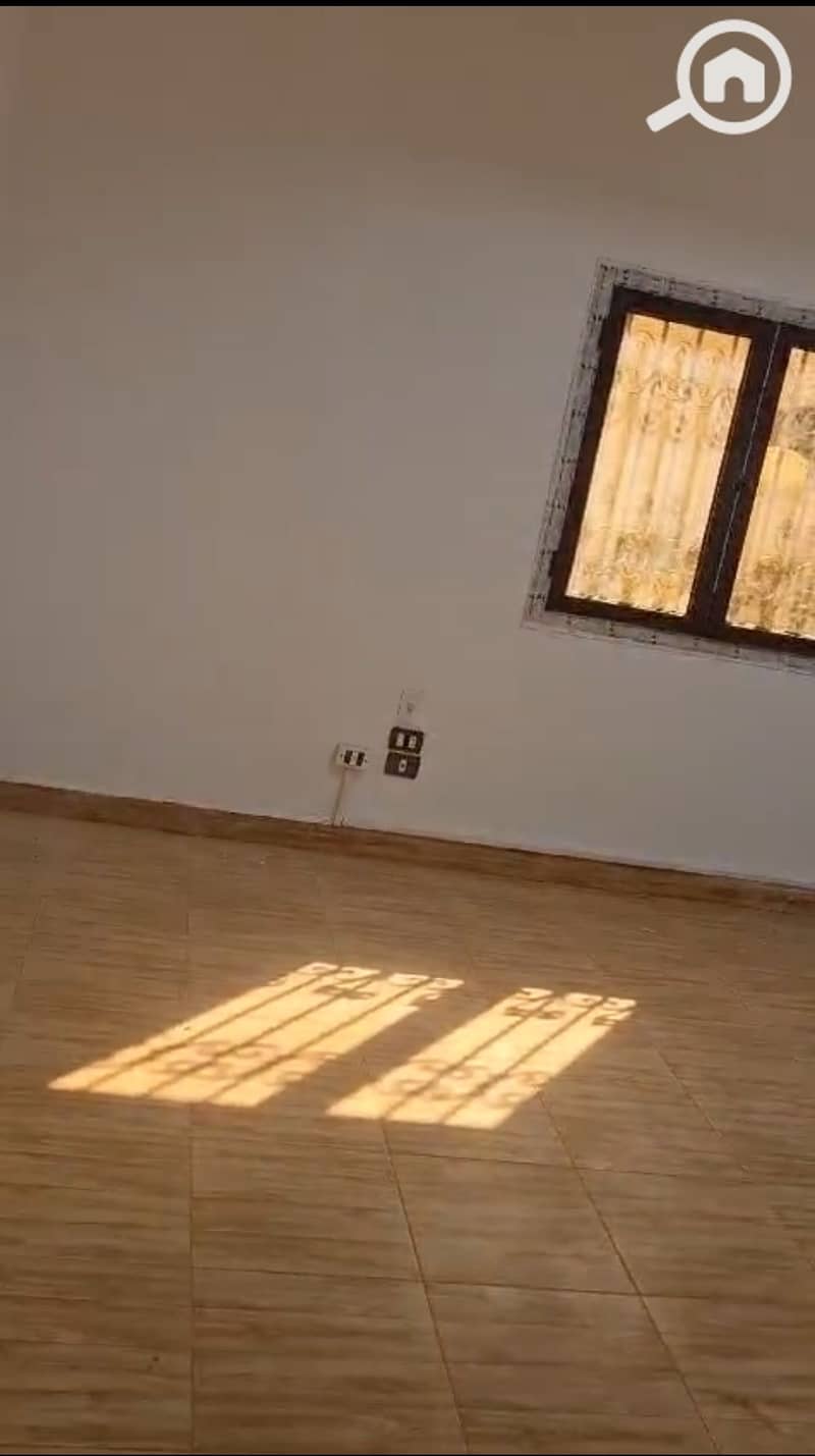7 1000392679. jpg