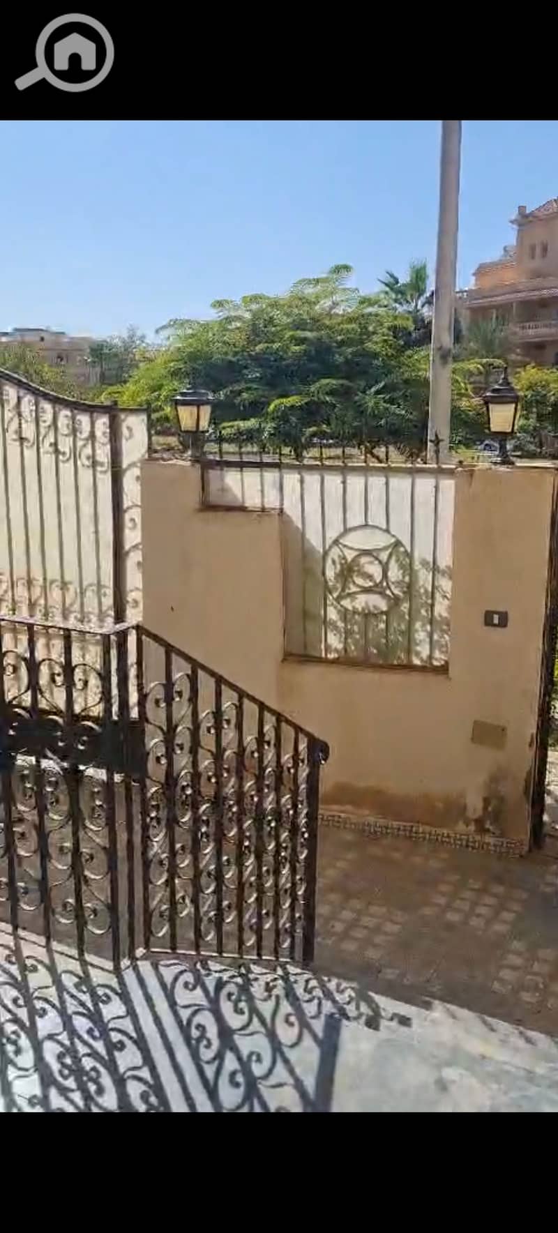 Duplex for sale in a prime location in Sheikh Zayed (District 7, Neighborhood 3). A two-level duplex (ground and first floors) spanning 440 sqm, featuring a private 420 sqm garden. Layout: 6 rooms, 3 bathrooms, a spacious reception area, and a kitchen. Su - Ansicht 5