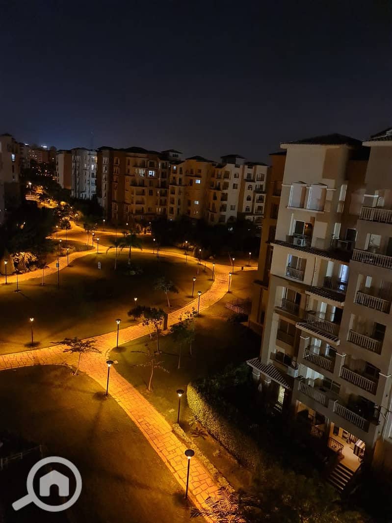 9 94275. jpg