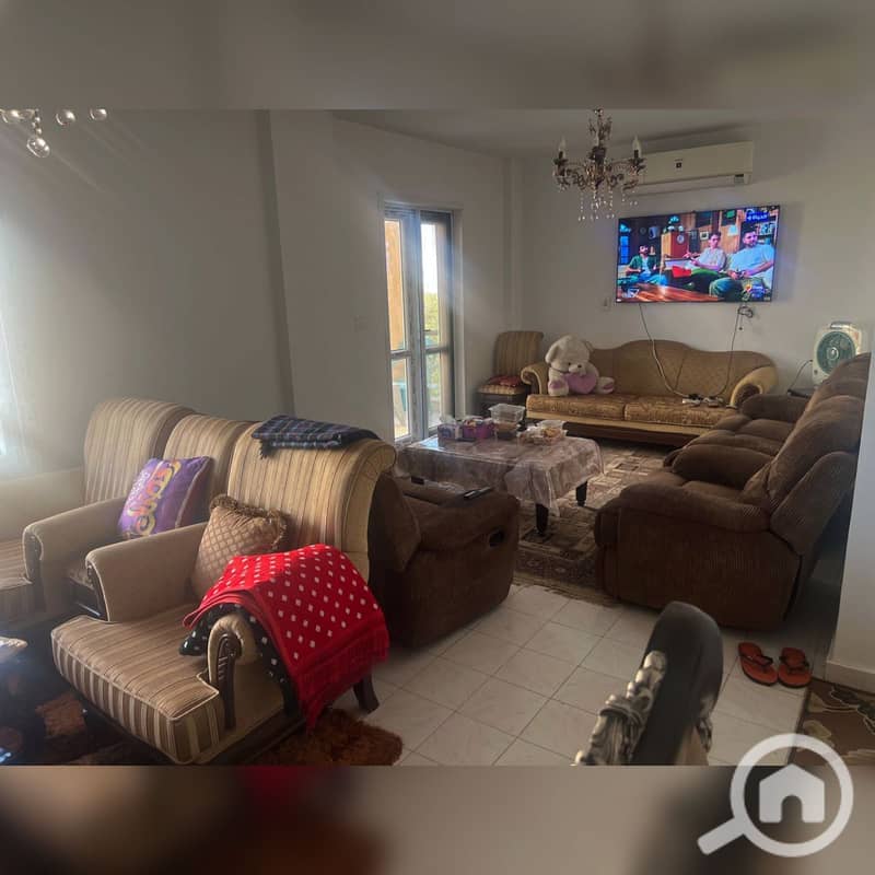 Bargain Price Apartment for Sale Typical Floor with Elevator Near Services Banks Complex Old Market Food Court and Club Phase 1 Al Rehab - Widok 3