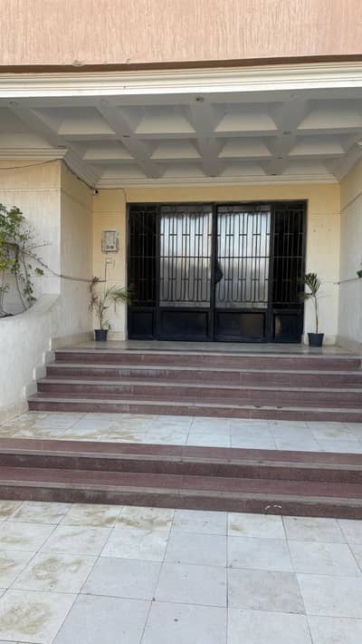 3 Bedroom Apartment for Sale in Obour City, Cairo - للبيع (شقه + روف) في مدينة العبور الحي التاسع