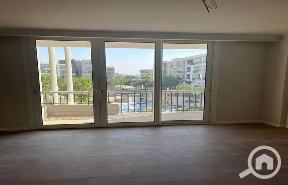 Fully Finished Apartment in Pyramids hills Ora near of New Giza - Widok 2