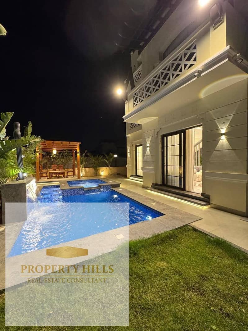 I have a villa for sale in the New Cairo area. You will receive it immediately next to Mivida and the American University. The contract price is only 3 million. – pohled 2