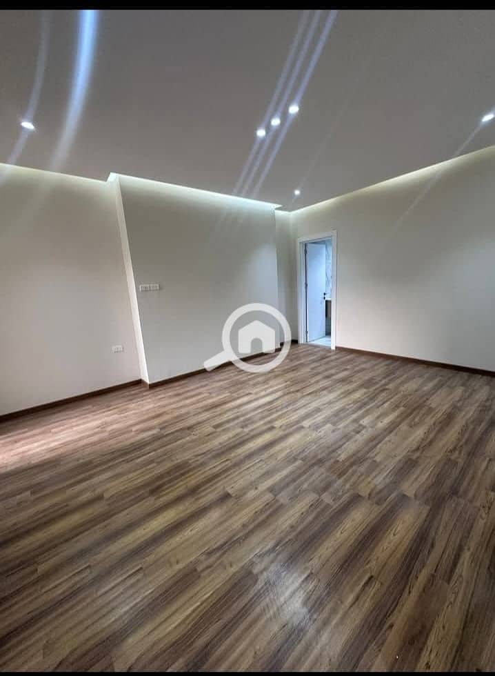 6 1000347458. jpg