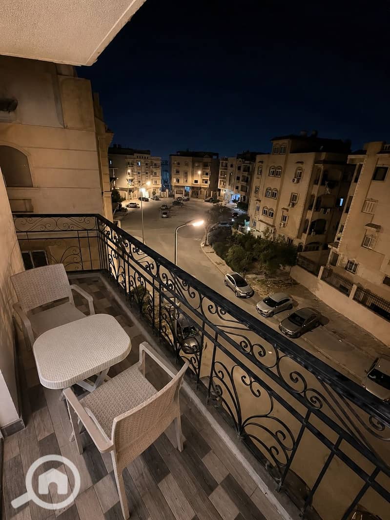 New Cairo, 5th Settlement, Gardenia Heights. Premium front apartment with a northern breeze (Bahary), located directly behind famous Gomla Market. - Ansicht 2