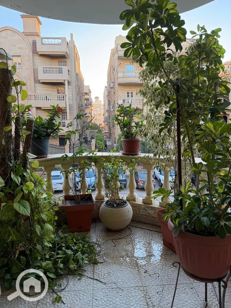 Apartment for sale in the Fourth Tourist District in front of Mall of Arabia, with a connection to Dahshur, including the kitchen. - Widok 2