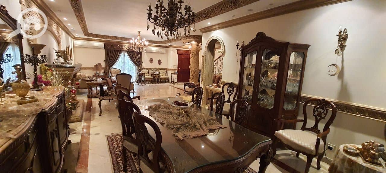 For Sale Middle town house Prime location - Widok 2
