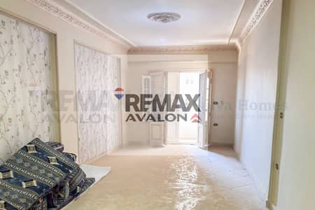 3 Bedroom Flat for Sale in Azarita, Alexandria - 1. jpg 3 Bedroom Flat for Sale in Azarita, Alexandria - 1. jpg