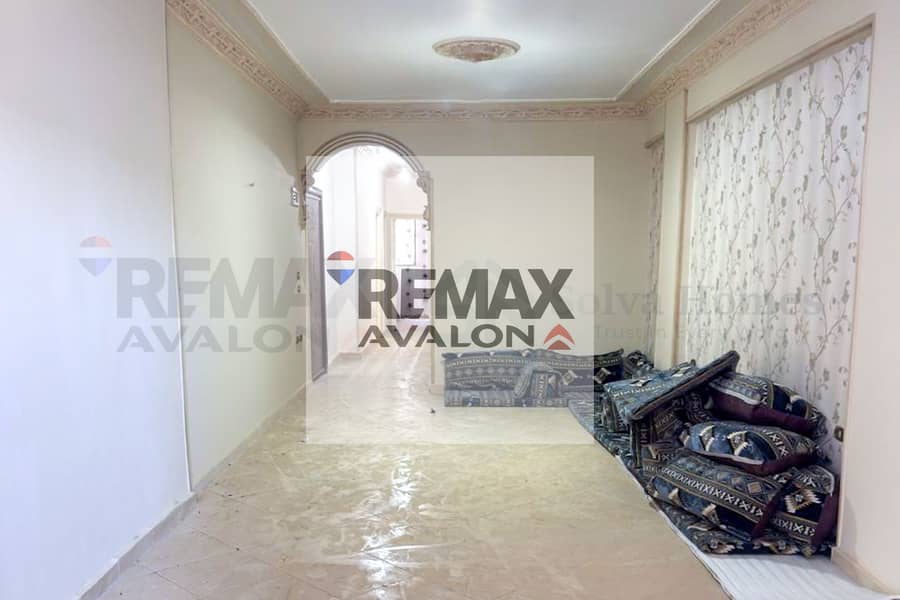 Apartment for Sale in Azarita (Off the Tram Line) – Bahary Facing the Main Road with Open Views - Widok 3