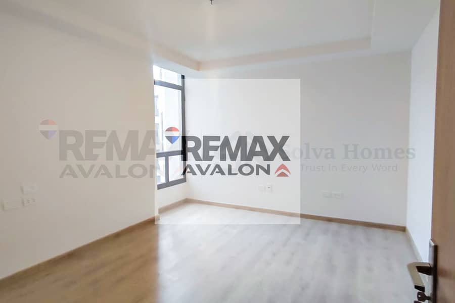3Bedroom Apartment for Sale in (Skyline Al Orouba Compound – Smouha) – Immediate Delivery with Open Villas View - Więcej