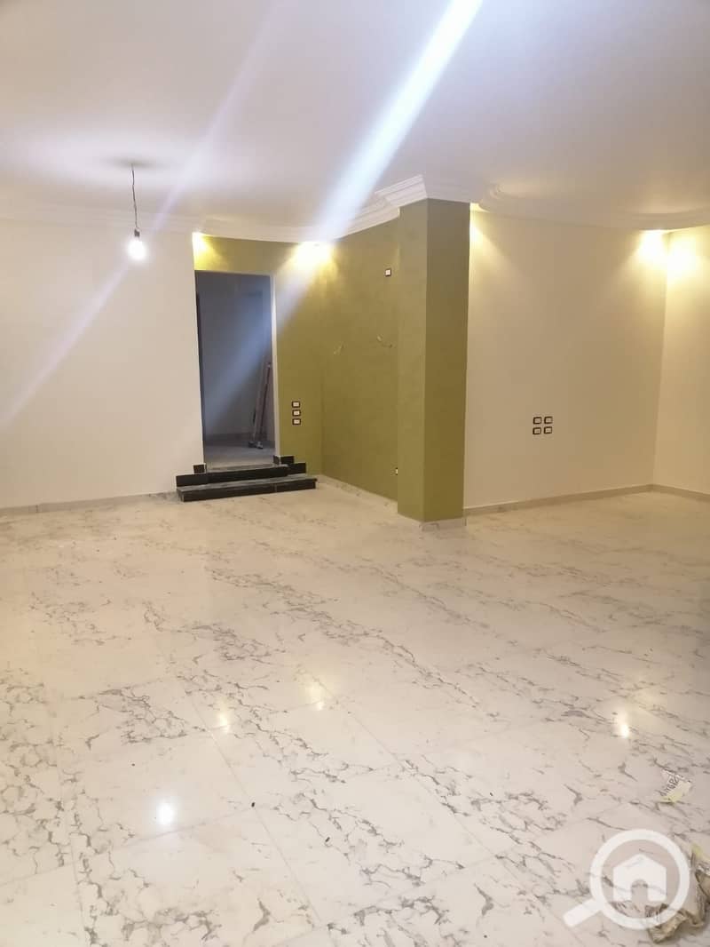 Apartment for rent in Al Tagammu Al Awwal, Yasmeen Villas, great location and fantastic price - Ansicht 2